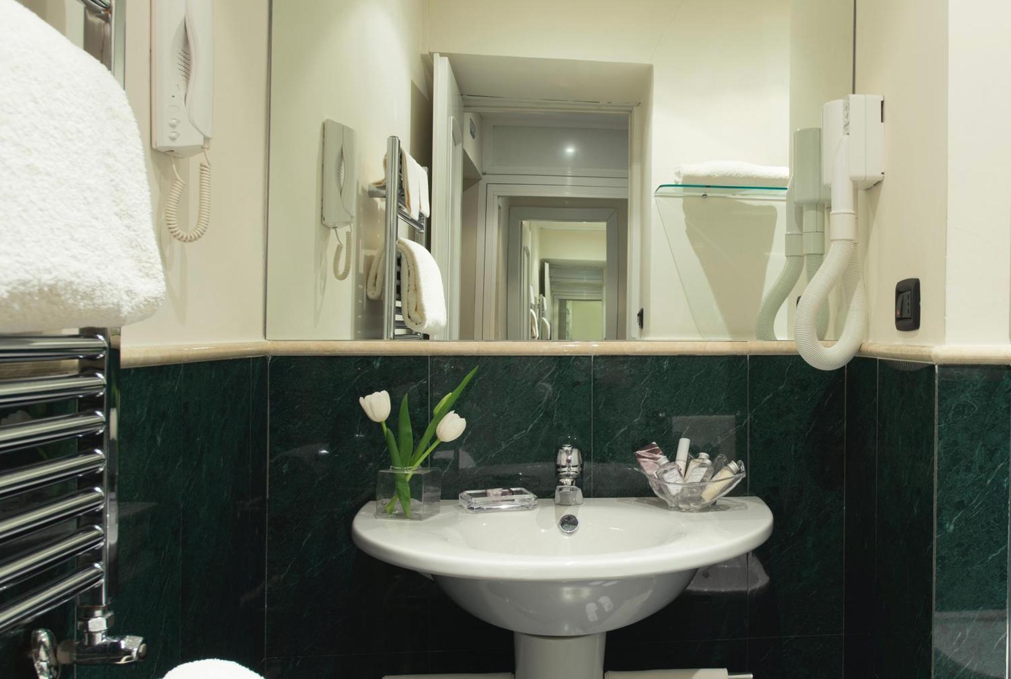 Hotel Gregoriana Róma Szoba fotó
